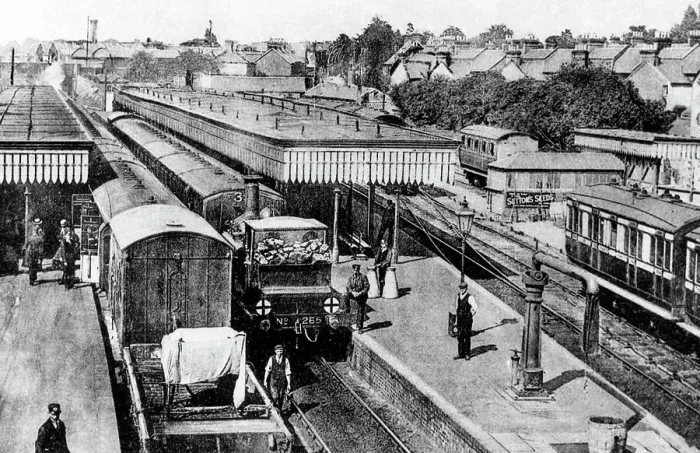 Framed Print : Horsham Railway Station Framed Print : Horsham Railway Station