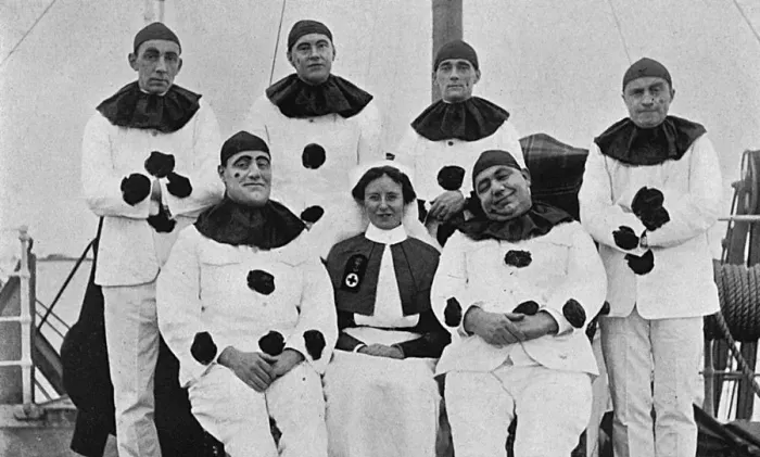 Framed Print : A hospital ship Pierrot troupe, WW1 Framed Print : A hospital ship Pierrot troupe, WW1