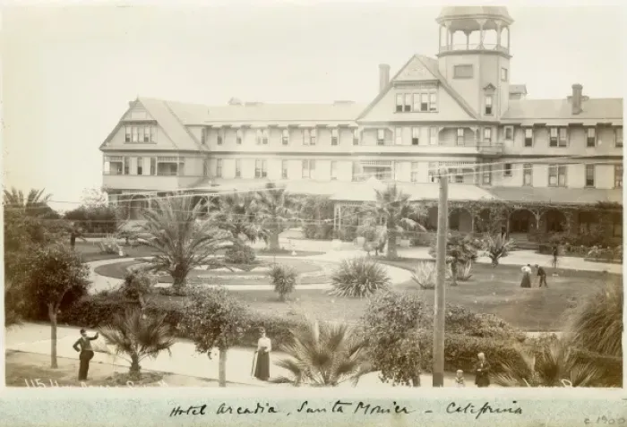 Framed Print : Hotel Arcadia, Santa Monica, California Framed Print : Hotel Arcadia, Santa Monica, California