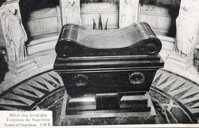 Framed Print : Hotel des Invalides - Napoleon's Tomb interior - Paris Framed Print : Hotel des Invalides - Napoleon's Tomb interior - Paris