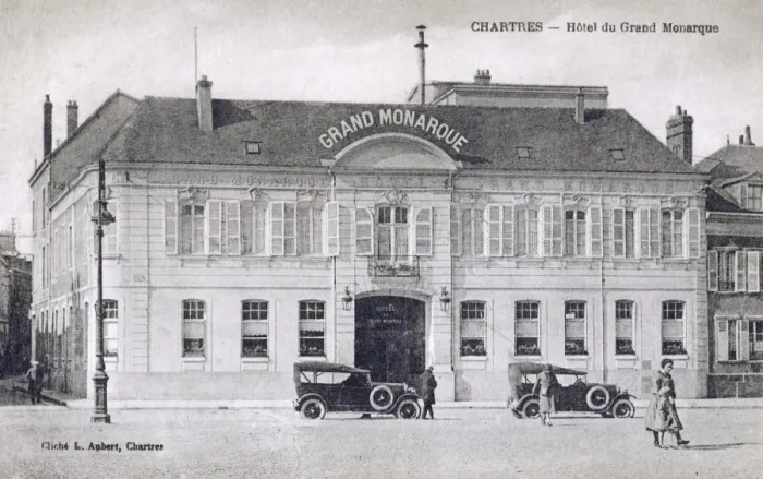 Framed Print : Hotel du Grand Monarque - Chartres, France Framed Print : Hotel du Grand Monarque - Chartres, France