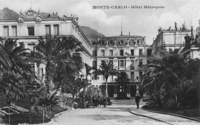 Framed Print : The hotel Metropole in Monte Carlo Framed Print : The hotel Metropole in Monte Carlo