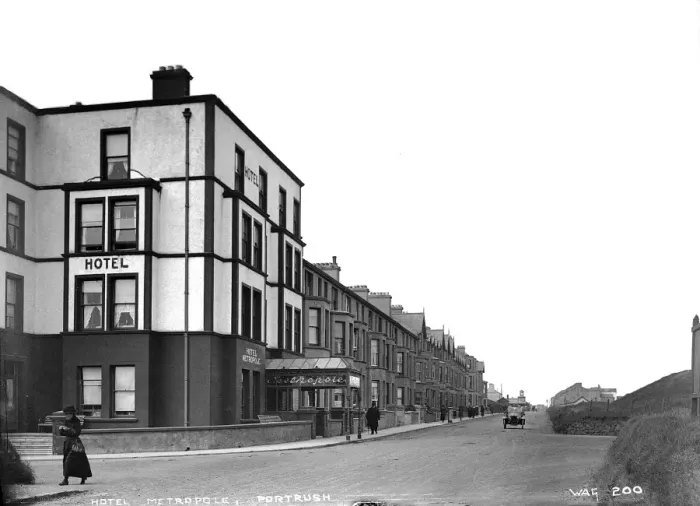 Framed Print : Hotel Metropole, Portrush Framed Print : Hotel Metropole, Portrush