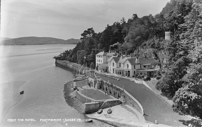 Framed Print : The Hotel at Portmeirion Framed Print : The Hotel at Portmeirion