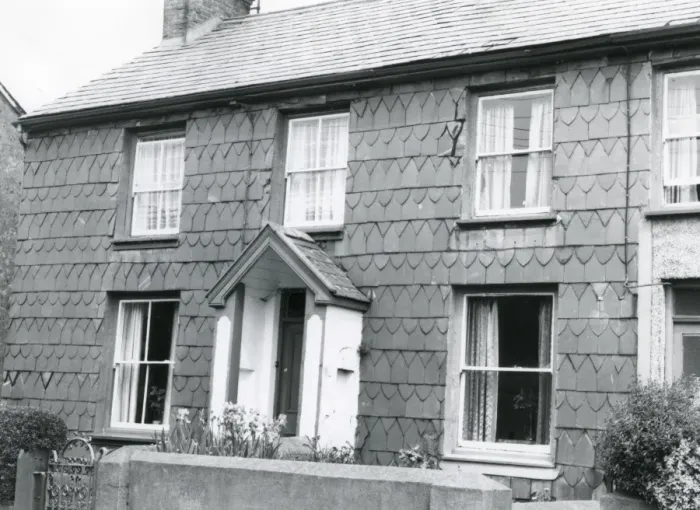 Framed Print : House with decorative slate tiling, North Wales Framed Print : House with decorative slate tiling, North Wales