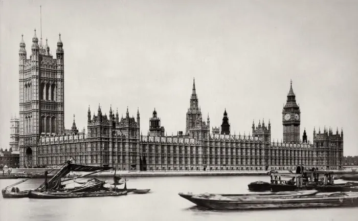 Framed Print : House of Parliament, Westminster London, River Thames Framed Print : House of Parliament, Westminster London, River Thames