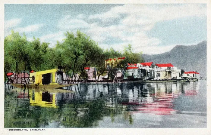 Framed Print : Houseboats, Srinagar, Kashmir, India Framed Print : Houseboats, Srinagar, Kashmir, India