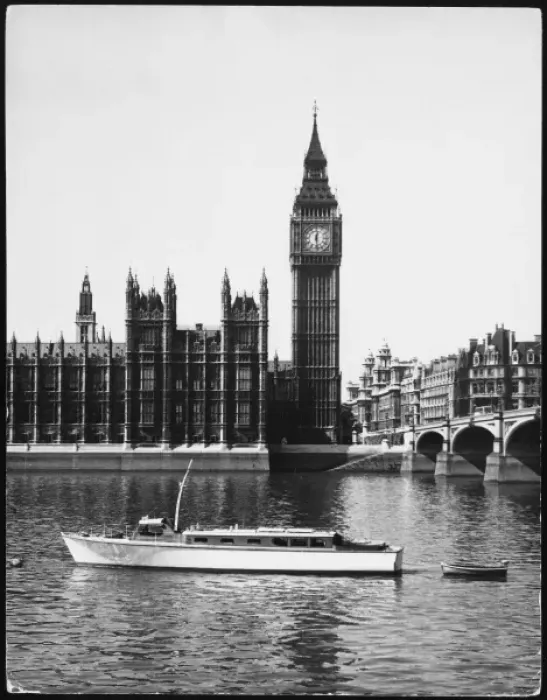 Framed Print : Houses of Parliament Framed Print : Houses of Parliament