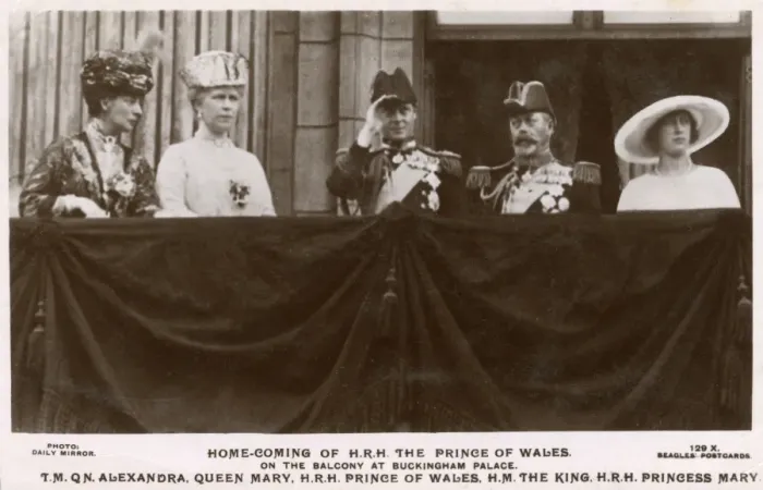 Framed Print : HRH Prince of Wales (future King Edward VIII) - home-coming Framed Print : HRH Prince of Wales (future King Edward VIII) - home-coming
