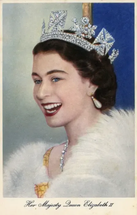 Framed Print : HRH Queen Elizabeth II Framed Print : HRH Queen Elizabeth II