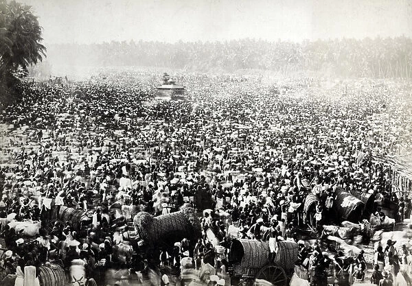 Huge crowd, ceremony, India or Ceylon, Sri Lanka