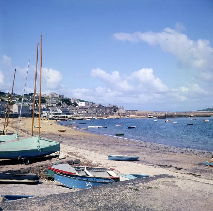 Framed Print : Hugh Town, St Mary's, Scilly Isles Framed Print : Hugh Town, St Mary's, Scilly Isles