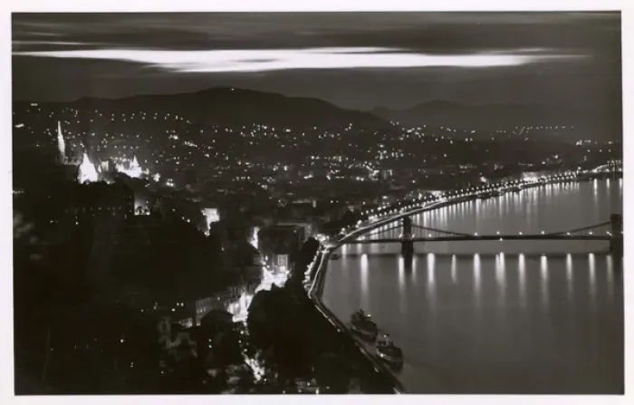 Framed Print : Hungary - Budapest - The Danube at night Framed Print : Hungary - Budapest - The Danube at night