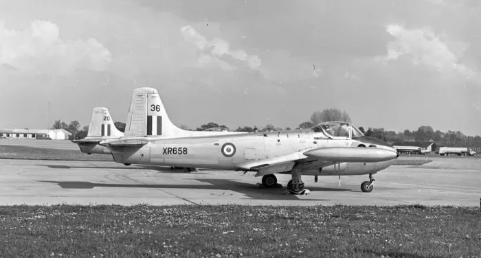Framed Print : Hunting Jet Provost T. 4 - XR658 Framed Print : Hunting Jet Provost T. 4 - XR658