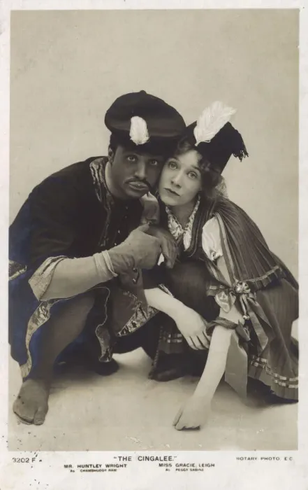 Framed Print : Huntley Wright and Gracie Leigh in The Cingalee Framed Print : Huntley Wright and Gracie Leigh in The Cingalee
