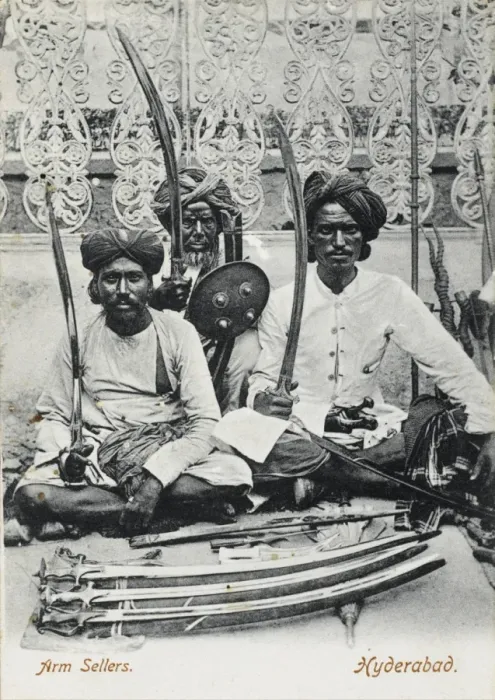 Framed Print : Hyderabad, India - arms sellers Framed Print : Hyderabad, India - arms sellers