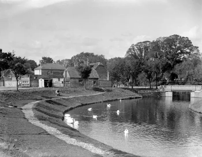 Framed Print : Hythe Canal 1934 Framed Print : Hythe Canal 1934