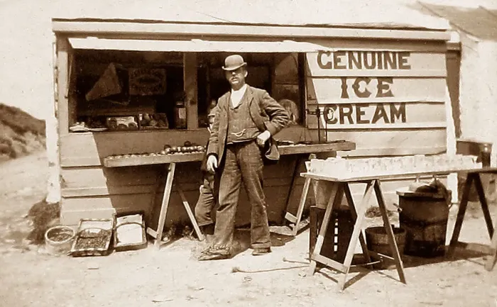 Framed Print : Ice cream seller in Blackpool Framed Print : Ice cream seller in Blackpool