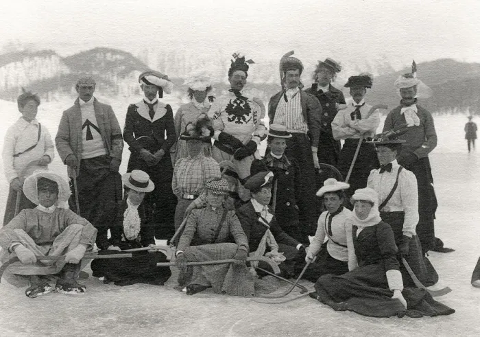 Framed Print : Ice Hockey St Moritz 1900, cross-dressing team, humourous Framed Print : Ice Hockey St Moritz 1900, cross-dressing team, humourous