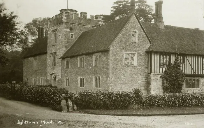 Framed Print : Ightham Mote, Kent, main entrance Framed Print : Ightham Mote, Kent, main entrance