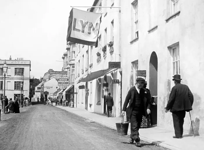 Framed Print : Ilfracombe, Devon, early 1900s Framed Print : Ilfracombe, Devon, early 1900s