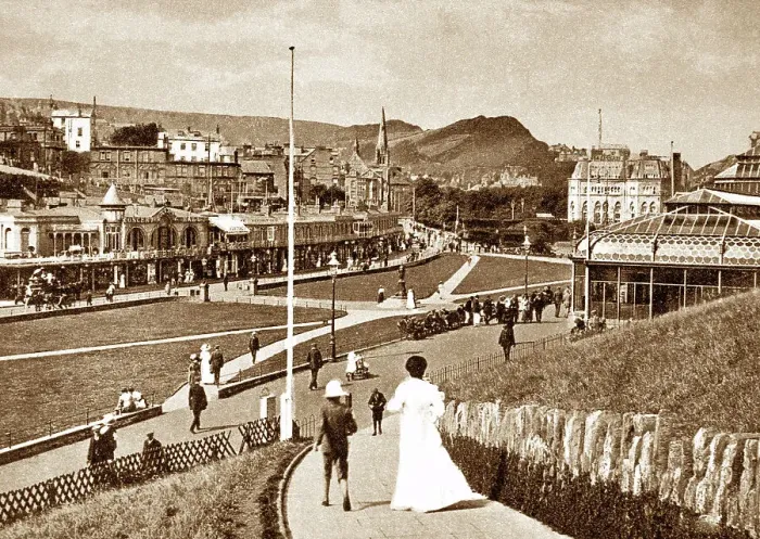 Framed Print : Ilfracombe, early 1900s Framed Print : Ilfracombe, early 1900s