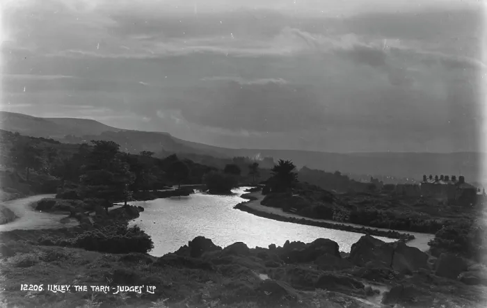Framed Print : Ilkley Tarn - Judges LP Framed Print : Ilkley Tarn - Judges LP