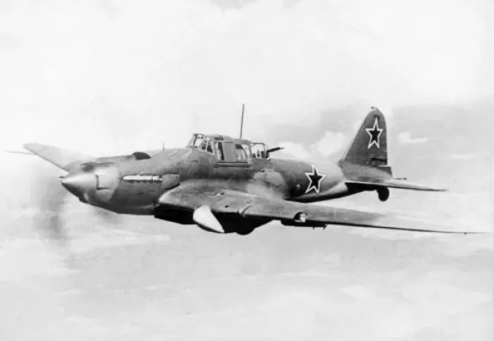 Framed Print : Ilyushin Il-2M -vulnerable to attack from behind, the r Framed Print : Ilyushin Il-2M -vulnerable to attack from behind, the r