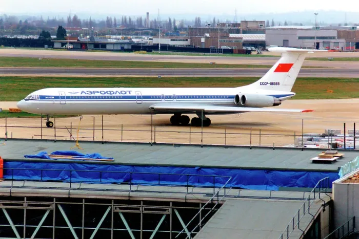 Framed Print : Ilyushin Il-62 SSSR-86565 Framed Print : Ilyushin Il-62 SSSR-86565