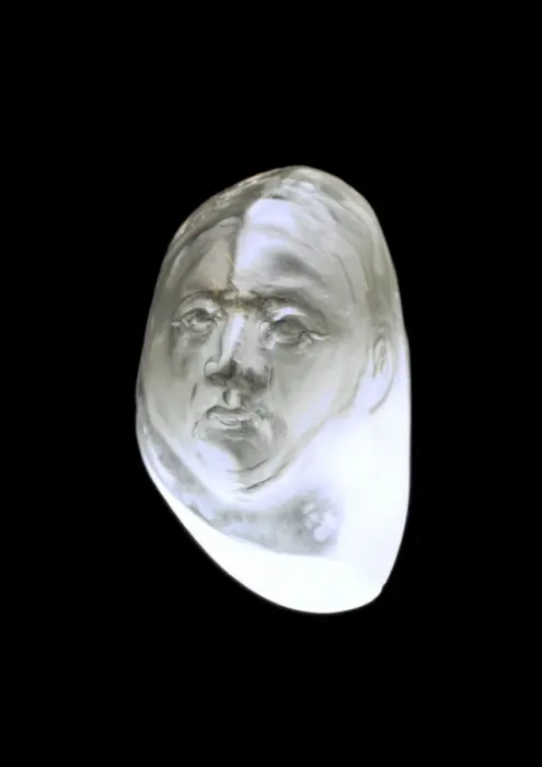 Framed Print : Topaz. Image of Queen Victoria carved in topaz Framed Print : Topaz. Image of Queen Victoria carved in topaz