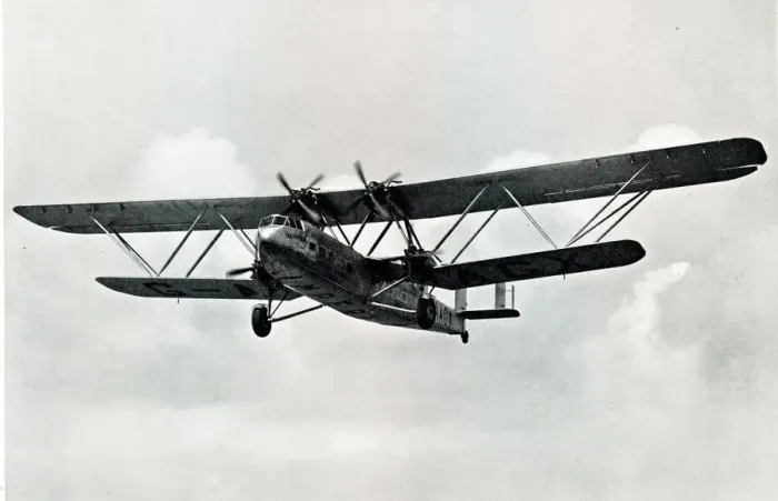 Framed Print : Imperial Airways Handley Page 42 Air Liner Framed Print : Imperial Airways Handley Page 42 Air Liner