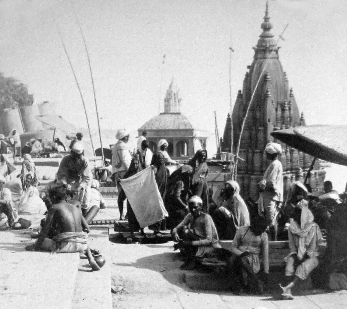Framed Print : India - Benares - a burning ghat early 1900s Framed Print : India - Benares - a burning ghat early 1900s