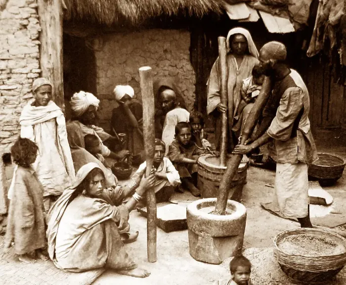 Framed Print : India - Cashmere shelling rice early 1900s Framed Print : India - Cashmere shelling rice early 1900s