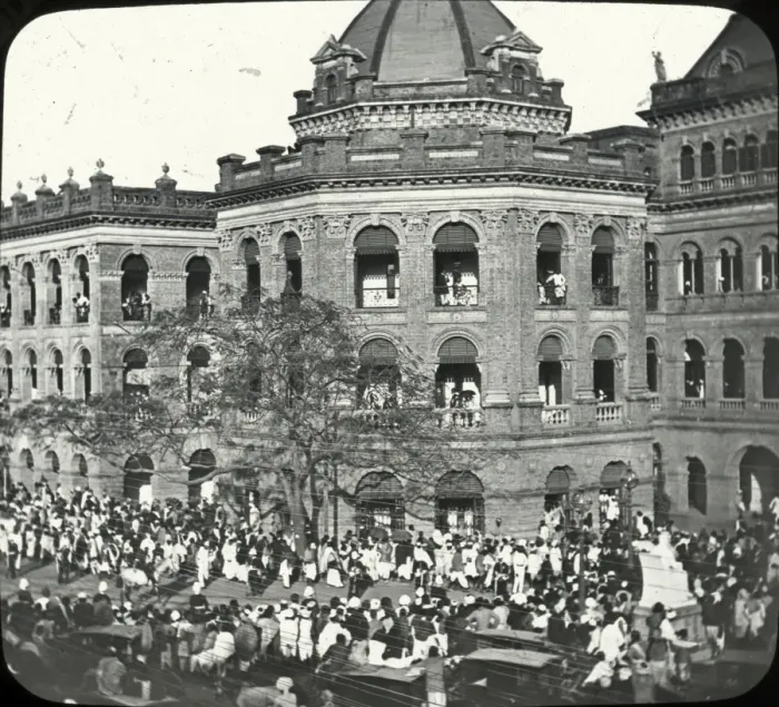 Framed Print : India - East Dalhousie Square Framed Print : India - East Dalhousie Square