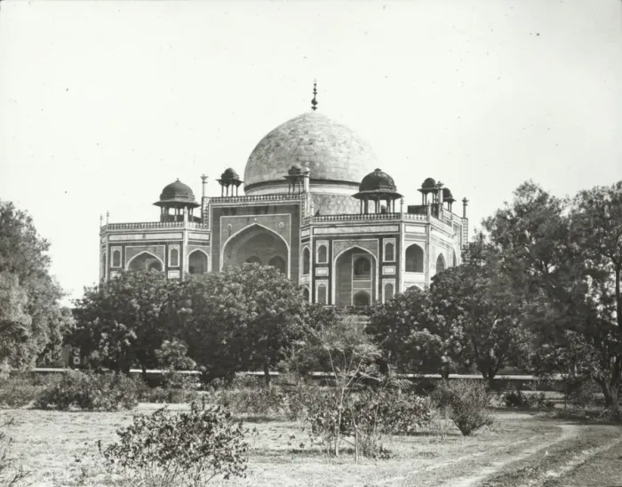 Framed Print : India - Emperor Humayans Tomb, Delhi Framed Print : India - Emperor Humayans Tomb, Delhi