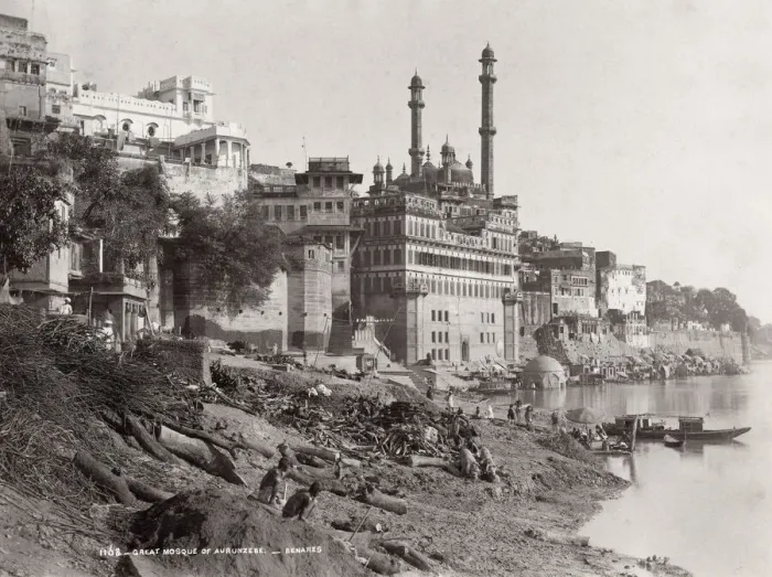 Framed Print : India - Great Mosque of Aurangzeb Benares Varanasi Framed Print : India - Great Mosque of Aurangzeb Benares Varanasi