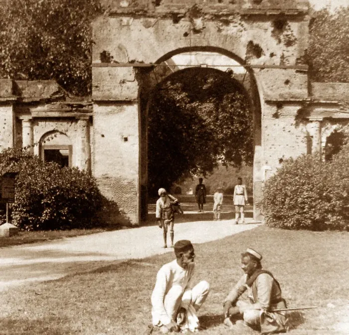 Framed Print : India - Lucknow early 1900s Framed Print : India - Lucknow early 1900s