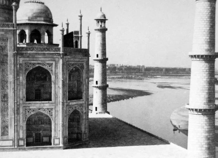 Framed Print : India - Taj Mahal Agra early 1900s Framed Print : India - Taj Mahal Agra early 1900s