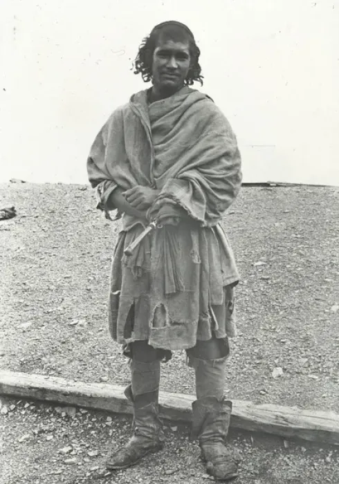 Framed Print : India - A Thibetan man, Himalayas Framed Print : India - A Thibetan man, Himalayas