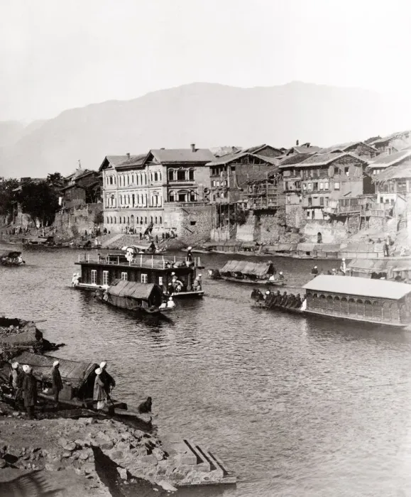 Framed Print : India visit of the viceroy, Lord Lansdowne to Srinagar Framed Print : India visit of the viceroy, Lord Lansdowne to Srinagar
