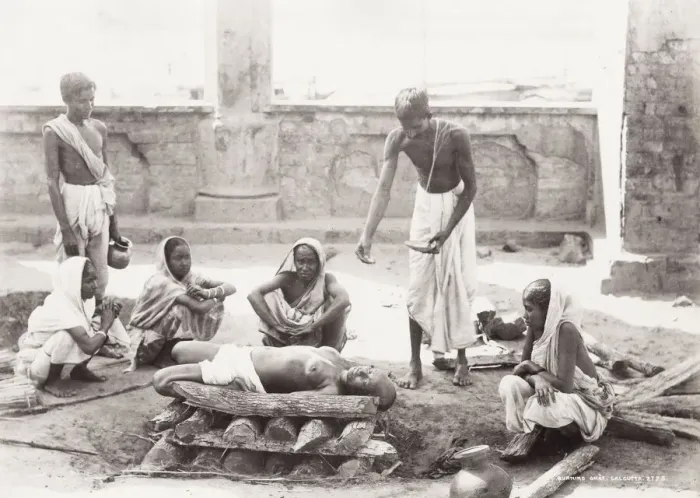 Framed Print : India - women preparing a corpse for cremation, Calcutta Framed Print : India - women preparing a corpse for cremation, Calcutta
