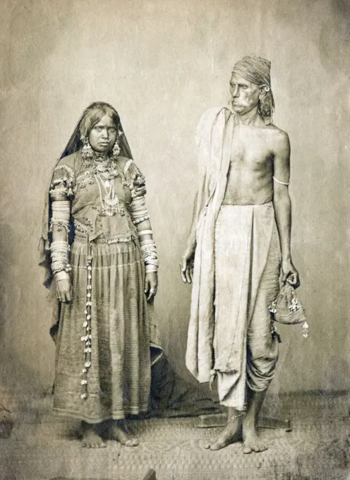 Framed Print : Indian Couple Date: 1900s Framed Print : Indian Couple Date: 1900s
