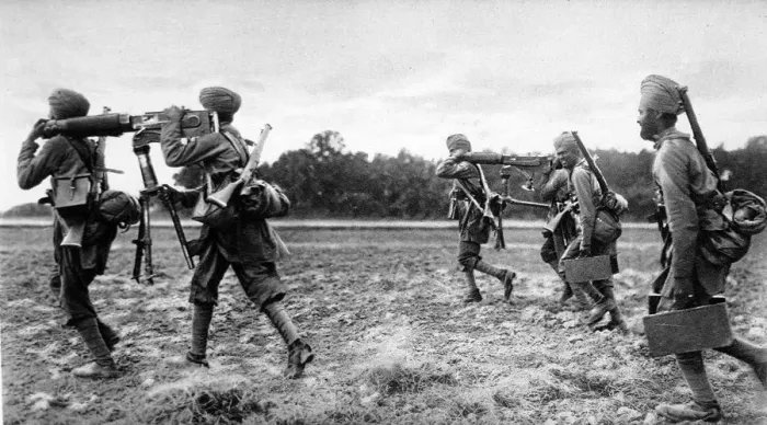 Framed Print : Indian machine gunners mobilize Framed Print : Indian machine gunners mobilize