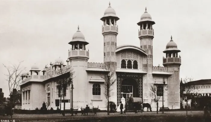 Framed Print : Indian Palace - White City