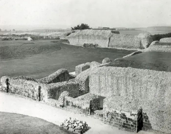 Framed Print : Inner Bailey of the Castle, Old Sarum, Wiltshire Framed Print : Inner Bailey of the Castle, Old Sarum, Wiltshire