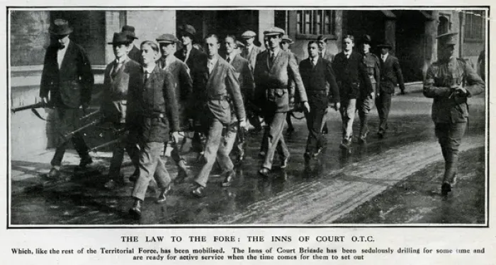 Framed Print : Inns of Court Brigade on the march, WW1 Framed Print : Inns of Court Brigade on the march, WW1