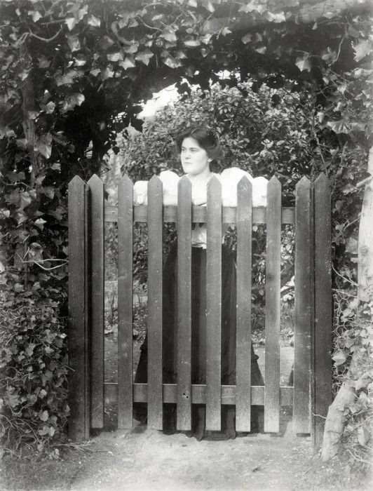 Framed Print : insertcaption Date: circa 1920s Framed Print : insertcaption Date: circa 1920s
