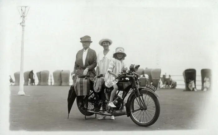 Framed Print : insertcaption Date: circa 1920s Framed Print : insertcaption Date: circa 1920s