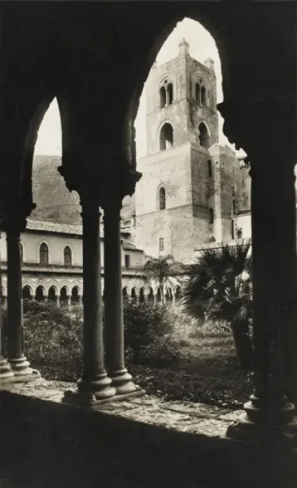 Framed Print : The interior of the Abbey Cloister, Monreale, Sicily Framed Print : The interior of the Abbey Cloister, Monreale, Sicily
