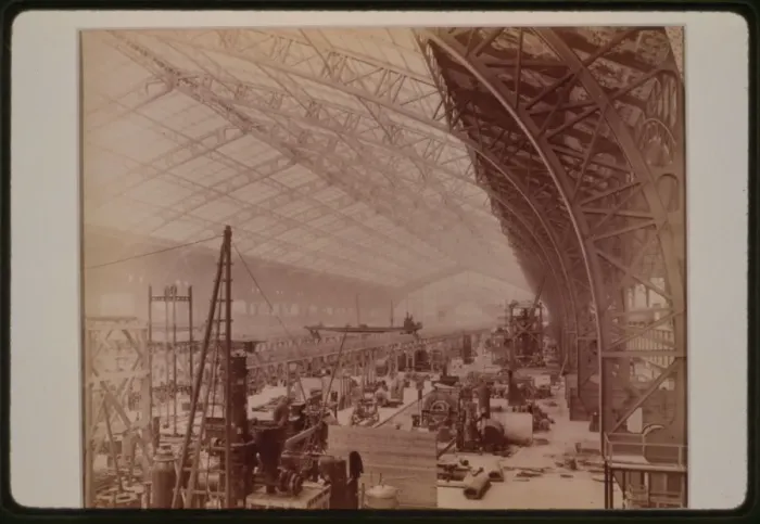 Framed Print : Interior of Gallery of Machines, showing machines being set Framed Print : Interior of Gallery of Machines, showing machines being set